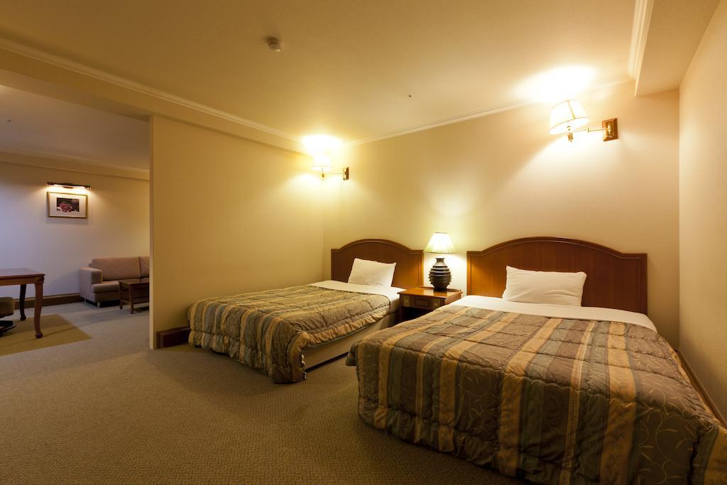 Station Hotel Au Цу Номер фото